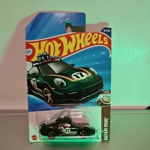 HotWheels Safari Mode Green Collector Car